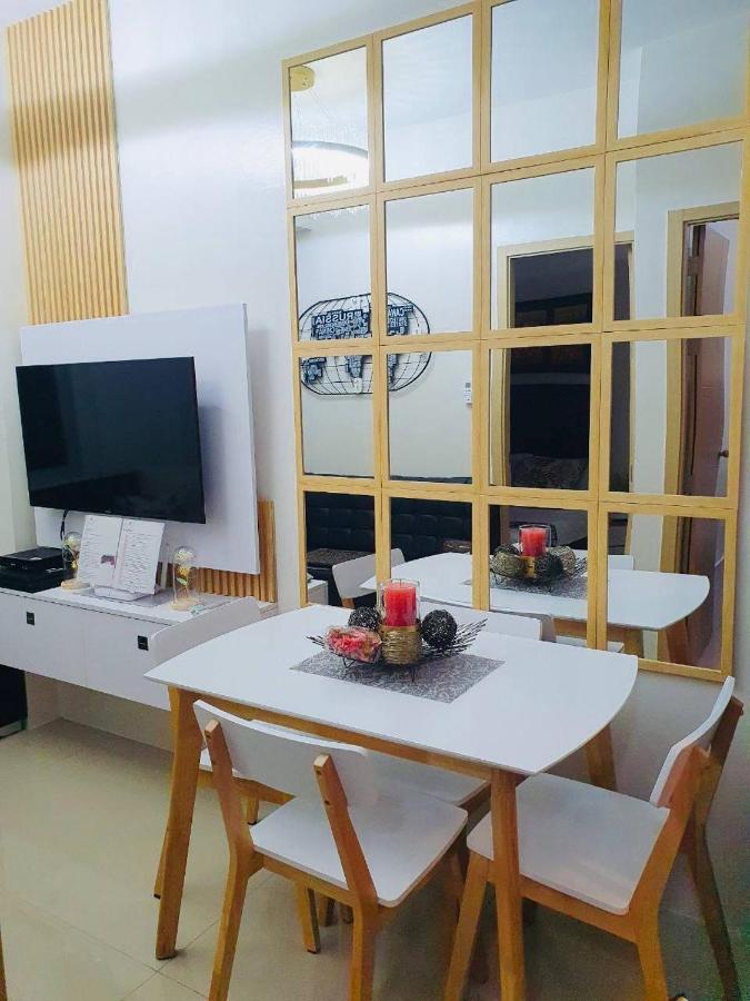 2 Bedroom Condo Vine Residences Quezon City With Pool Wifi Karaoke Board Games Netflix Kültér fotó