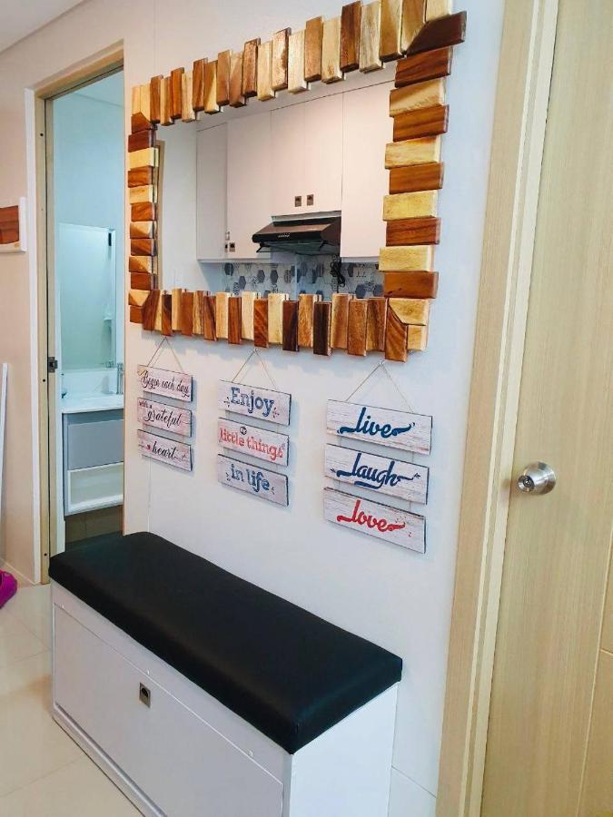 2 Bedroom Condo Vine Residences Quezon City With Pool Wifi Karaoke Board Games Netflix Kültér fotó